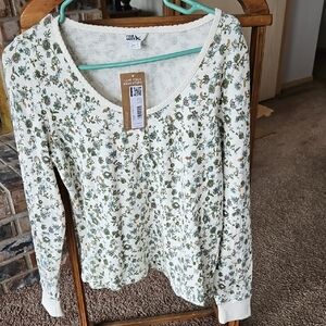 Eddie Bauer Cream Floral Ribbed Long Sleeve Tee with Green Print Runs Small